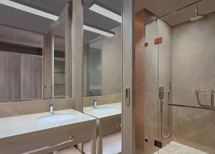 Aloft By Marriott Thamel 5*