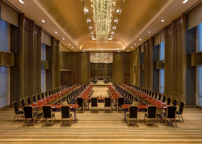 Aloft By Marriott Thamel Hotel 5*