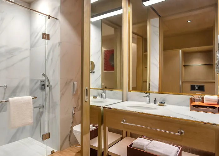 Hotel Aloft By Marriott Thamel 5*