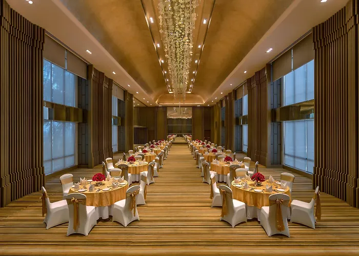 Aloft By Marriott Thamel Hotel 5*