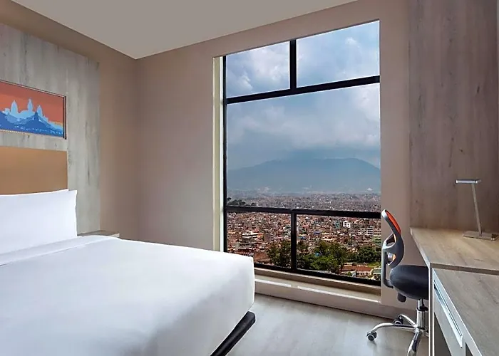 Aloft By Marriott Thamel Hotel